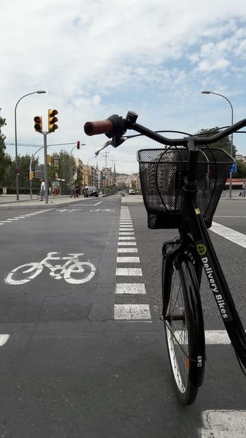 Private Bike Tour Starting From Your Hotel - Tour Highlights