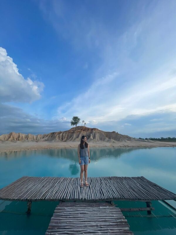 Private Bintan Instagram Tour - Blue Lake and sand dunes set the tone