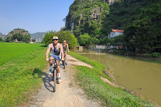 Private Boat and Biking Tour in Ninh Binh (Trang An - Hang Mua) - Traveler Photos
