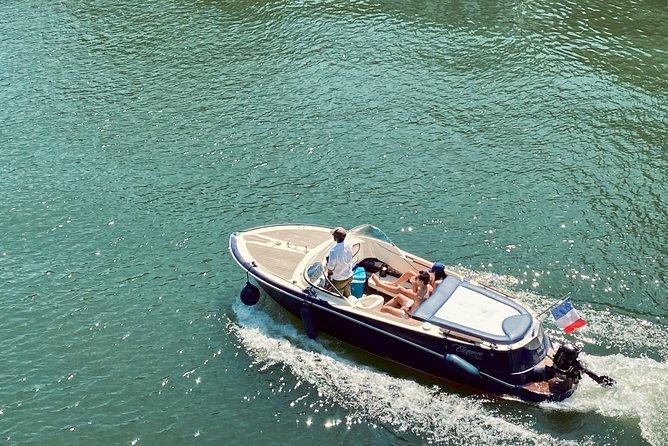 Private Boat Cruise in Paris - Frequently Asked Questions