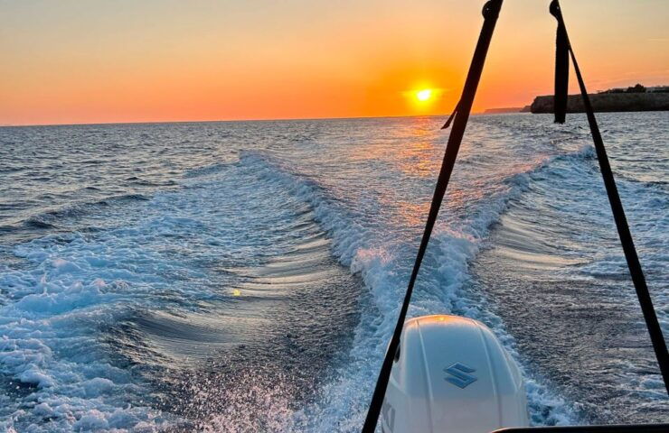Private Boat Ride in Mahón Port (2h) Sunset Tour - Tour Overview