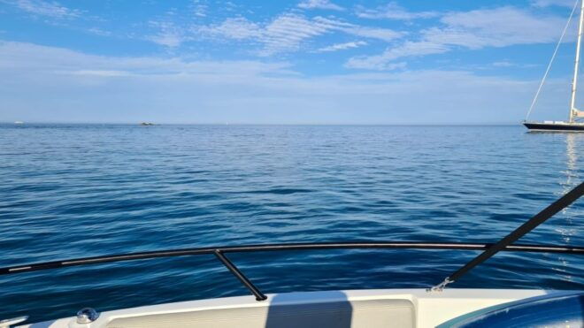 Private Boat Ride in Mahón Port (2h) Sunset Tour - Languages and Highlights