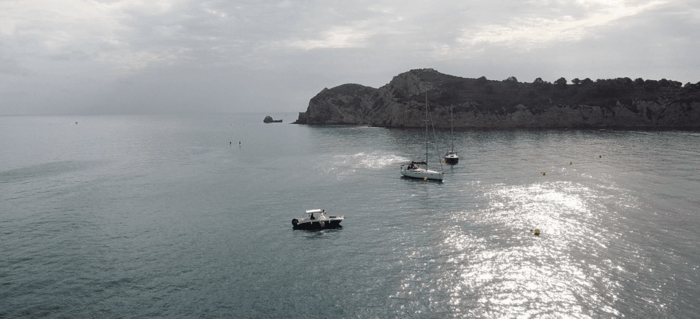 Private Boat Route With Wine,Ibérico Gourmet All Incld 3hour - Common Questions