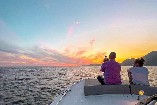 Private Boat Tour at Sunset on the Amalfi Coast - Good To Know