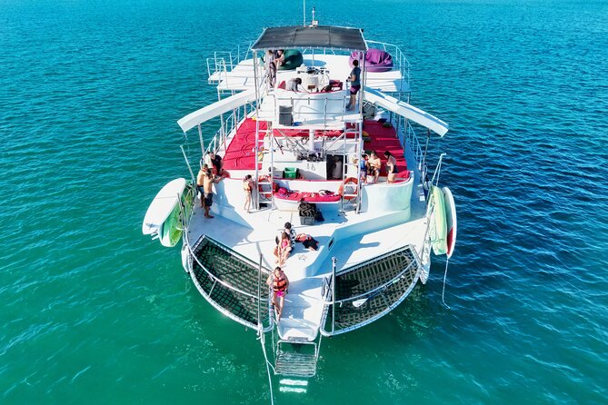 Private Boat Tour ChicaFUN1 Waterslides 65 Yacht [All Inclusive] - Select Date and Travelers