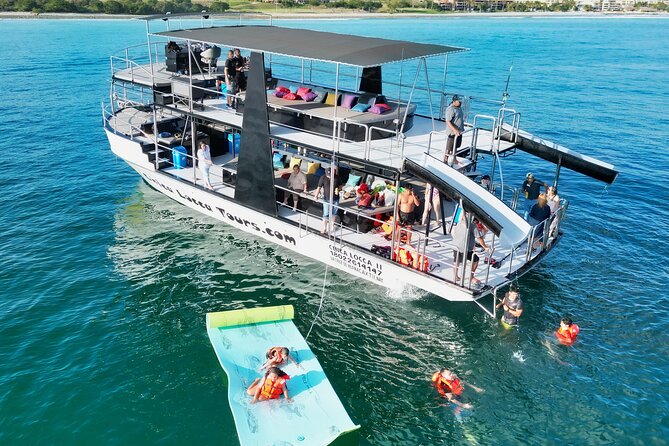 Private Boat Tour ChicaFUN2 Waterslides 55 Yacht [All Inclusive] - Traveler Photos and Reviews