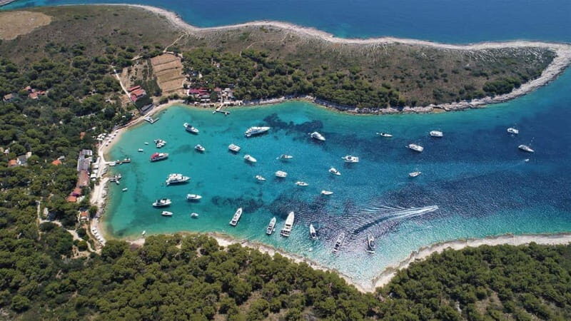 Private Boat Tour From Hvar: Pakleni Islands and Red Rock - Good To Know
