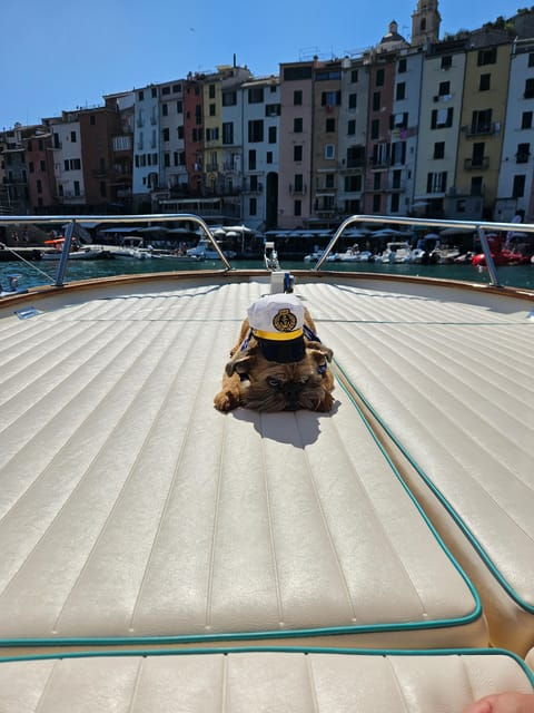 Private Boat Tour from La spezia to 5 Terre with Drinks-Snacks-Swimming - The Experience: From Sights to Flavors  