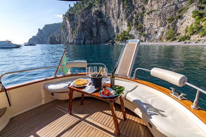 Private Boat Tour From Sorrento to Capri - Apreamare 10 - Capri Island Exploration