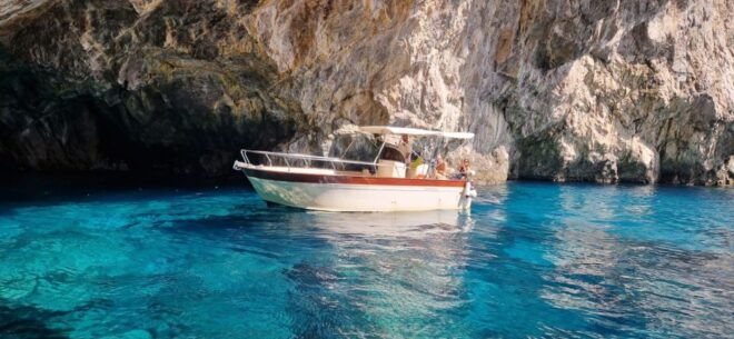 Private Boat Tour From Sorrento to Capri - Boat Description