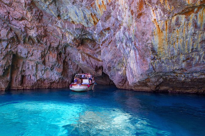 Private Boat Tour From Sorrento to Positano and Amalfi - Raffaelli Shamal 40 - Recommended Activities