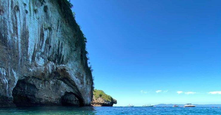 PRIVATE BOAT TOUR FULL DAY FOR 9 PEOPLE TO YELAPA & SNORKEL - Good To Know