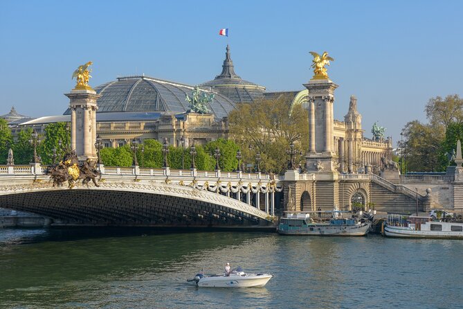 Private Boat Tour in Paris With Your Own Captain/Guide - Private Boat Tour Details