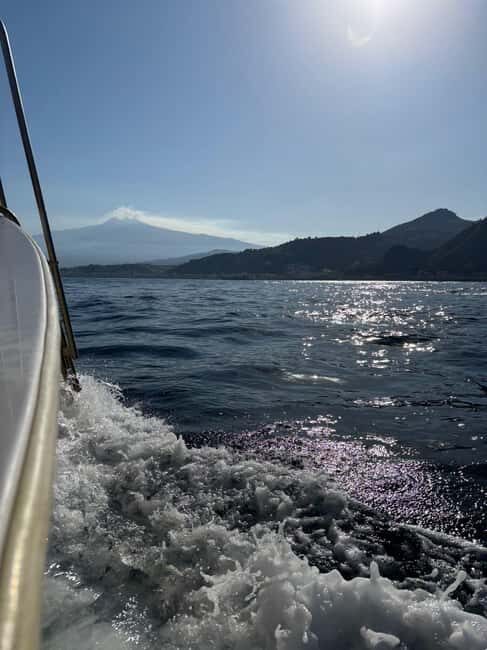Private boat tour in Taormina with aperitif - The Value of the Experience