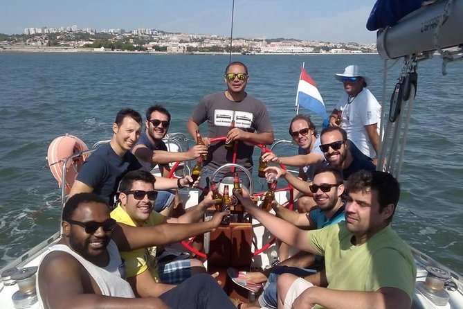 PRIVATE BOAT TOUR Lisbon - Cancellation Policy and Traveler Reviews