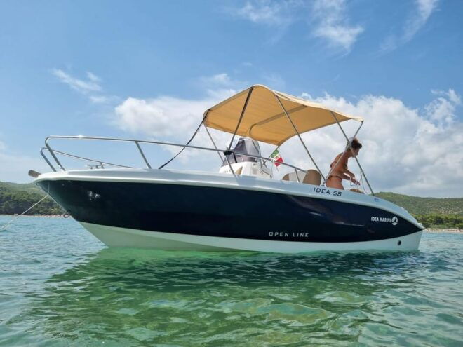 Private Boat Tour of the Coast With Swimming Stop. - Boat Features
