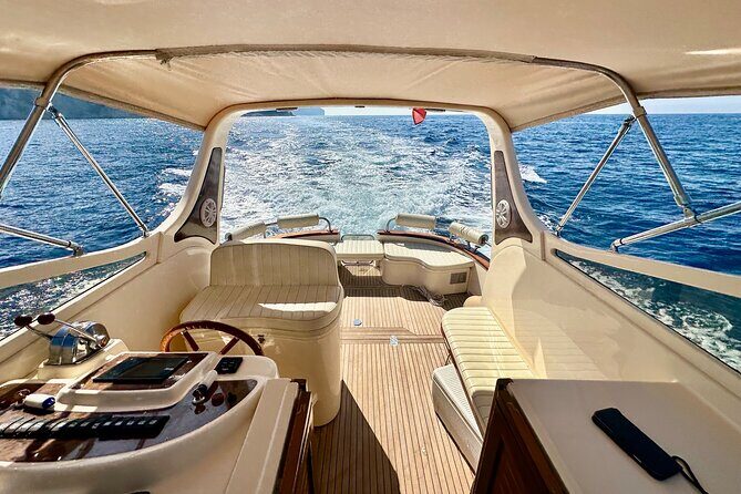 Private boat tour to Capri and Blue Grotto on Gozzo 32 ft - Pricing & Value