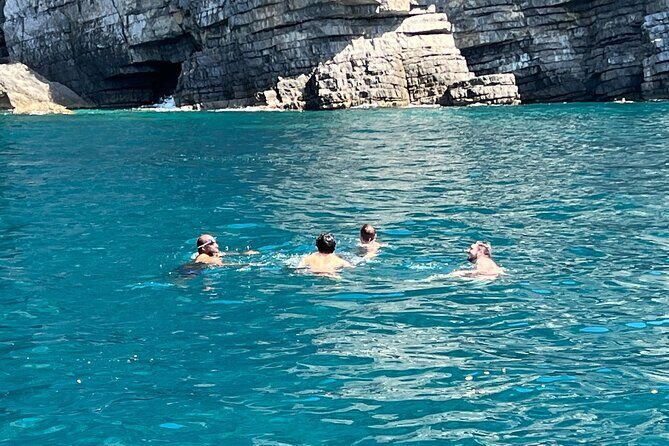 Private Boat Tour to Capri's Hidden Gems with Local Skipper - An In-Depth Look at the Itinerary