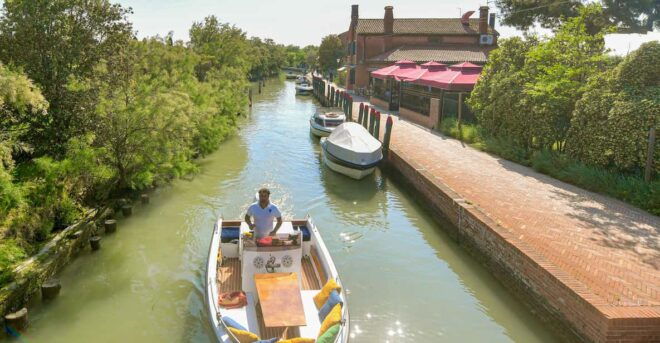 Private Boat Tour to Murano, Burano With Local Real Guide - Cancellation Policy