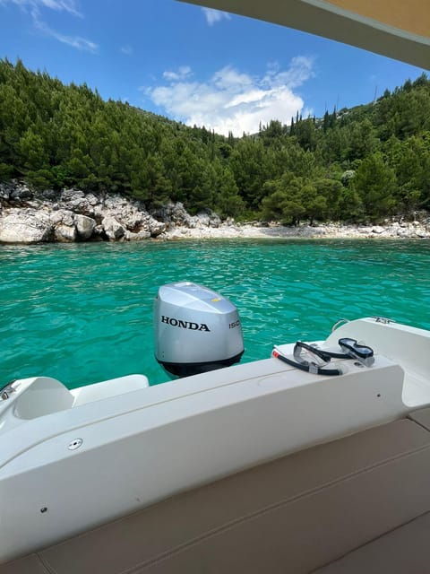 Private Boat Tour- Visit Blue Cave and Islands Around - Boat and Amenities