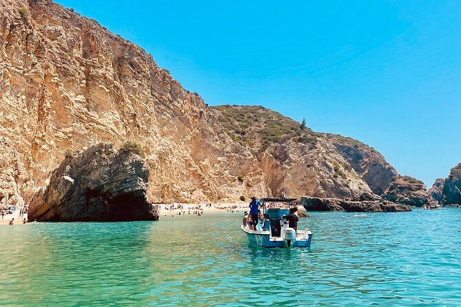 Private Boat Trip to the Secret Beaches of Arrábida and Caves - Accessibility Information