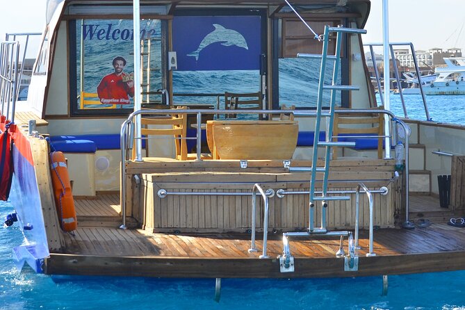Private Boat Trip up to 8 Pax With Lunch & Transfer From Hurghada - What To Expect