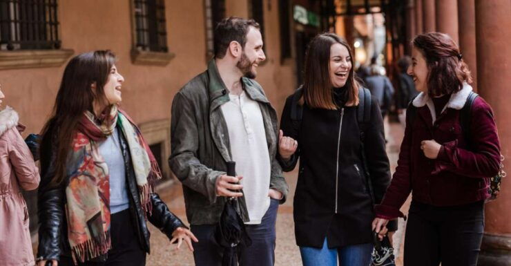 Private Bologna Tour: Piazza Maggiore to Due Torri - Tour Experience