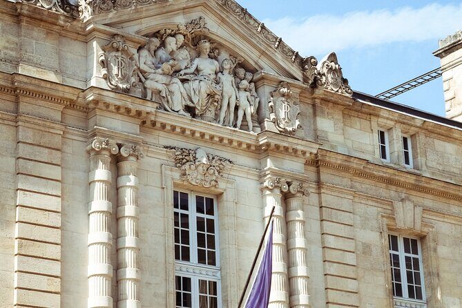 Private Bordeaux History Tour with a glass of Bordeaux wine. - An In-Depth Look at Bordeaux’s Historic Tour