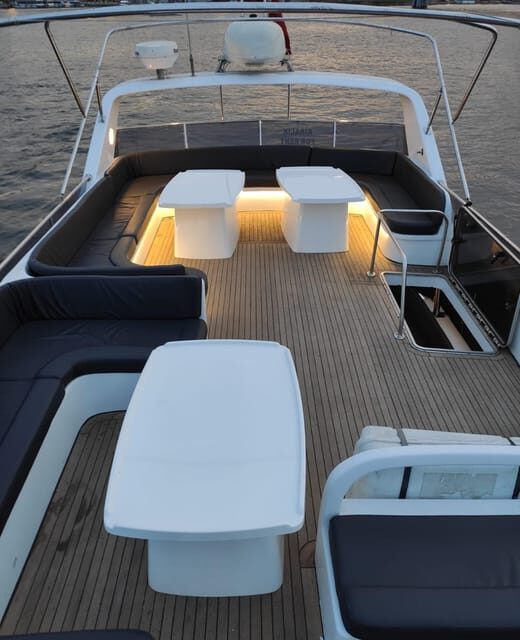 Private Bosphorus Yacht with Local Guide and Snacks - FAQ