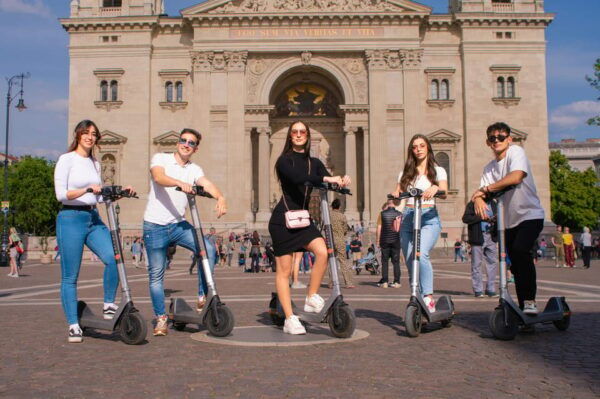 PRIVATE Budapest by Nights: GUIDED Tour Whit WINE Tasting - Important Information