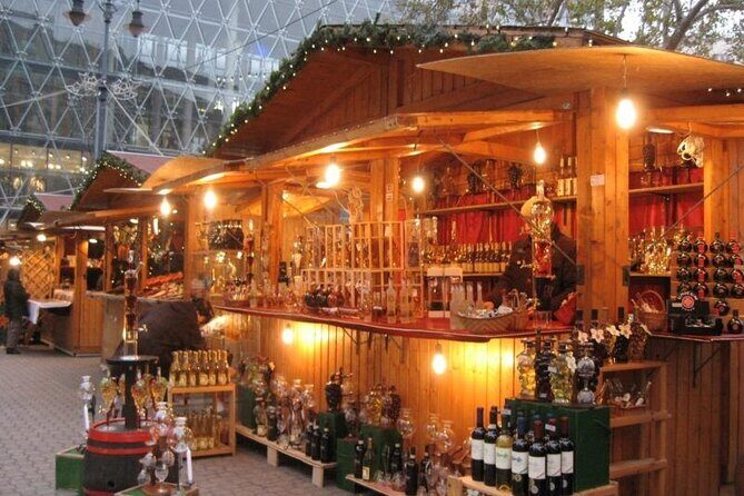Private Budapest Christmas Market guided tour and Danube Evening cruise package - In-Depth Look at the Itinerary