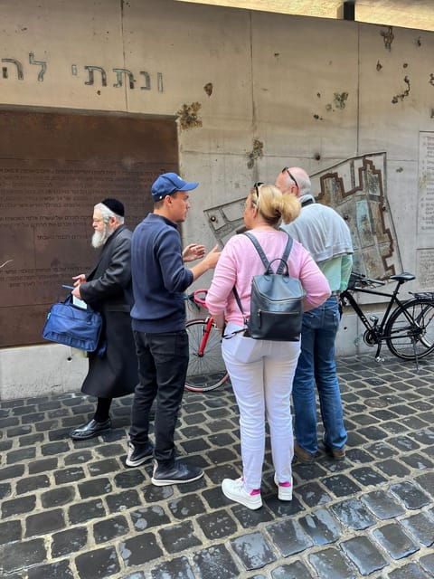PRIVATE Budapest Jewish Heritage E-Scooter Tour in 90min - Key Points