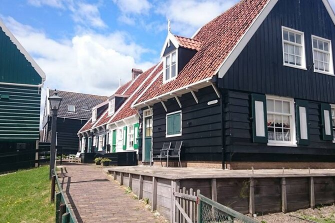 Private Bus or Car Tour Volendam (Fishing Village) 4hrs 1-15 Pers - Common Questions