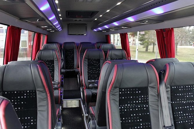 Private Bus Transfer From Stockholm City To Arlanda Airport - Accessibility and Amenities