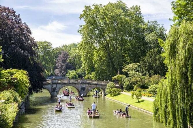 Private Cambridge Punting Tour - Meeting and Pickup