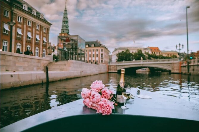 Private Canal Serenity: Morning/Afternoon Tea Cruise in Amsterdam - Tips for an Enjoyable Experience