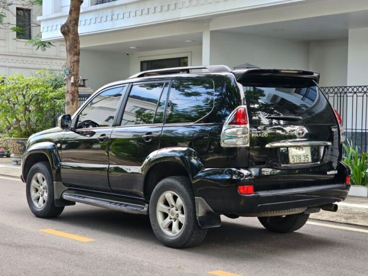 Private Car and Tour Guide Exploring Northern Vietnam - Tour Guide Expertise and Assistance