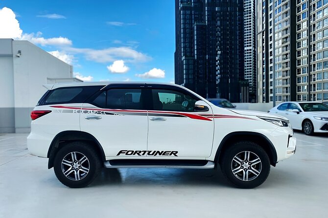 Private Car Between Hanoi Airport and Hanoi Old Quarter - Pricing and Booking