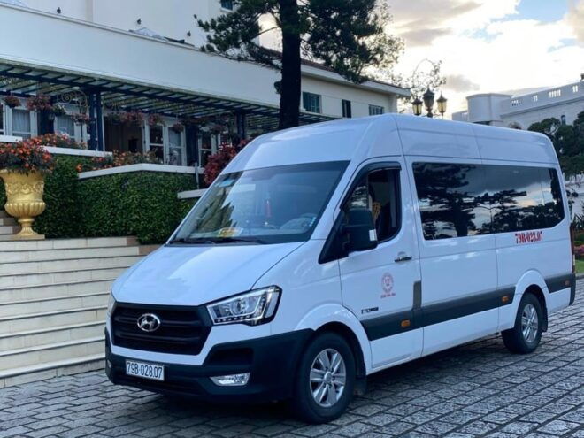 Private Car: Cam Ranh Airport <=> Da Lat - Vehicle Options