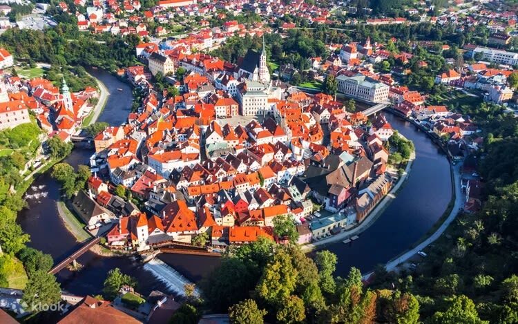 Private Car: Czech Republic Day Trip - Why a private trip can suit Český Krumlov
