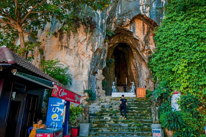 Private Car From Hoi an to Marble Mountain and Come Back - Pricing and Group Size Options