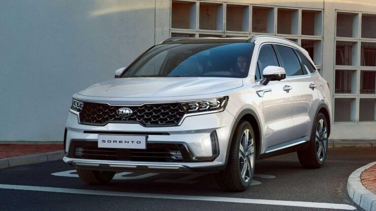 PRIVATE Car: HANOI to SAPA With GOOD DRIVE ( 5 Seater) - Vehicle and Driver Features