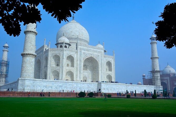 Private Car Jaipur to Agra - Additional Meeting and Pickup Information