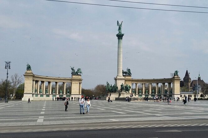 Private Car or Minivan Transfer From Budapest to Prague or Back - Frequently Asked Questions