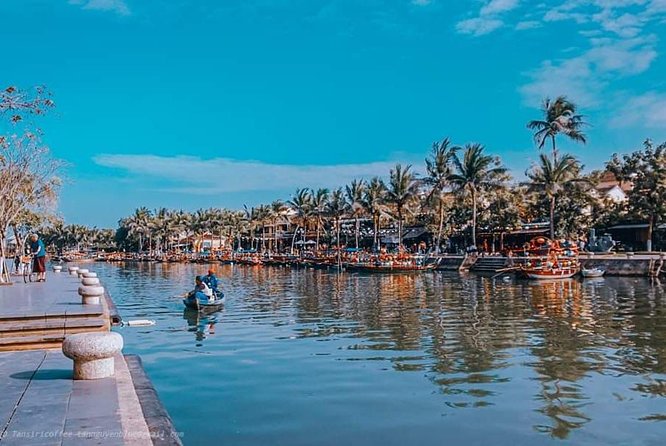 Private Car Rental Danang Airport to Hotel Danang City or Hoi an - Date and Traveler Selection