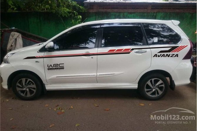 Private Car/Taxi - Vehicle Amenities and Features