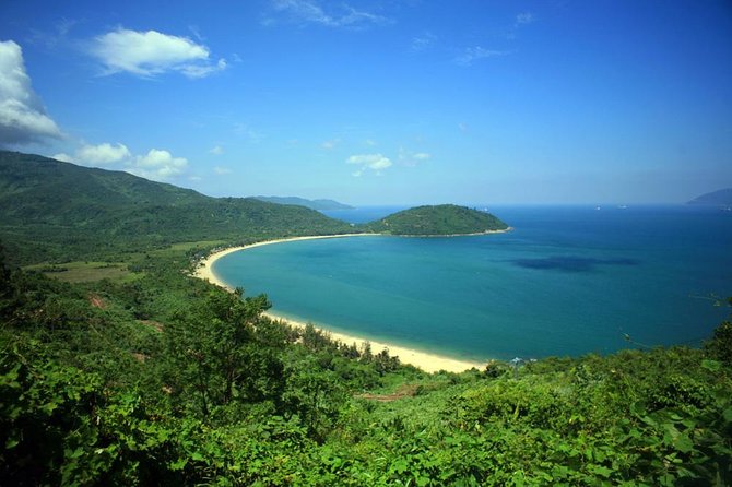 Private Car Transfer Hue - Hoi an Through Hai Van Pass With Sightseeing - Additional Services and Amenities