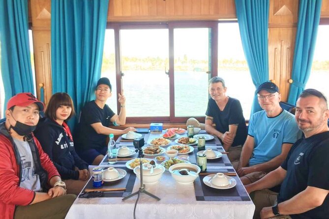 Private Car Transfer On Highway & Join Group on Deluxe Cruise - Weather Policy for the Tour