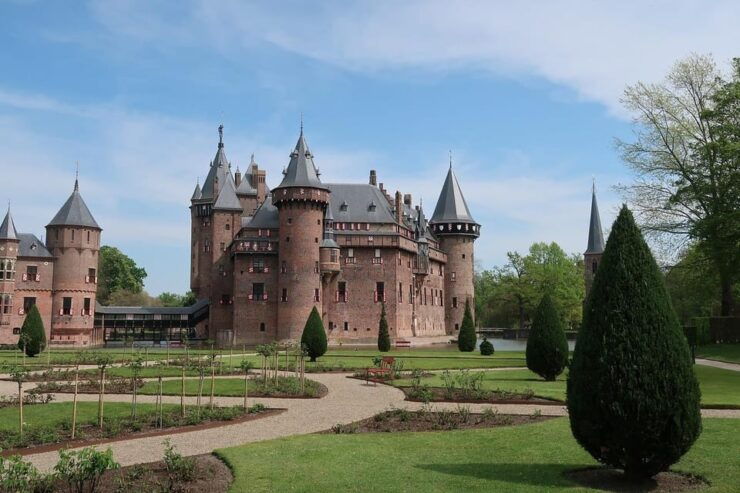 Private Castle Tour to Muiderslot and De Haar - Good To Know