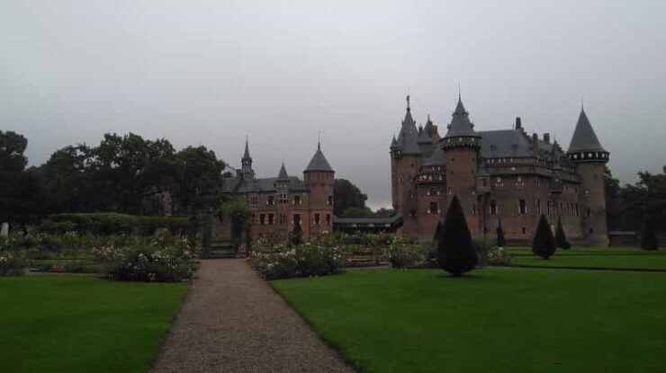 Private Castle Tour to Muiderslot and De Haar - Admiring the Surrounding Park and Gardens